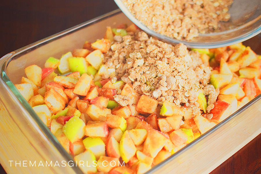 Mama’s Best Apple Crumble TheMamasGirls