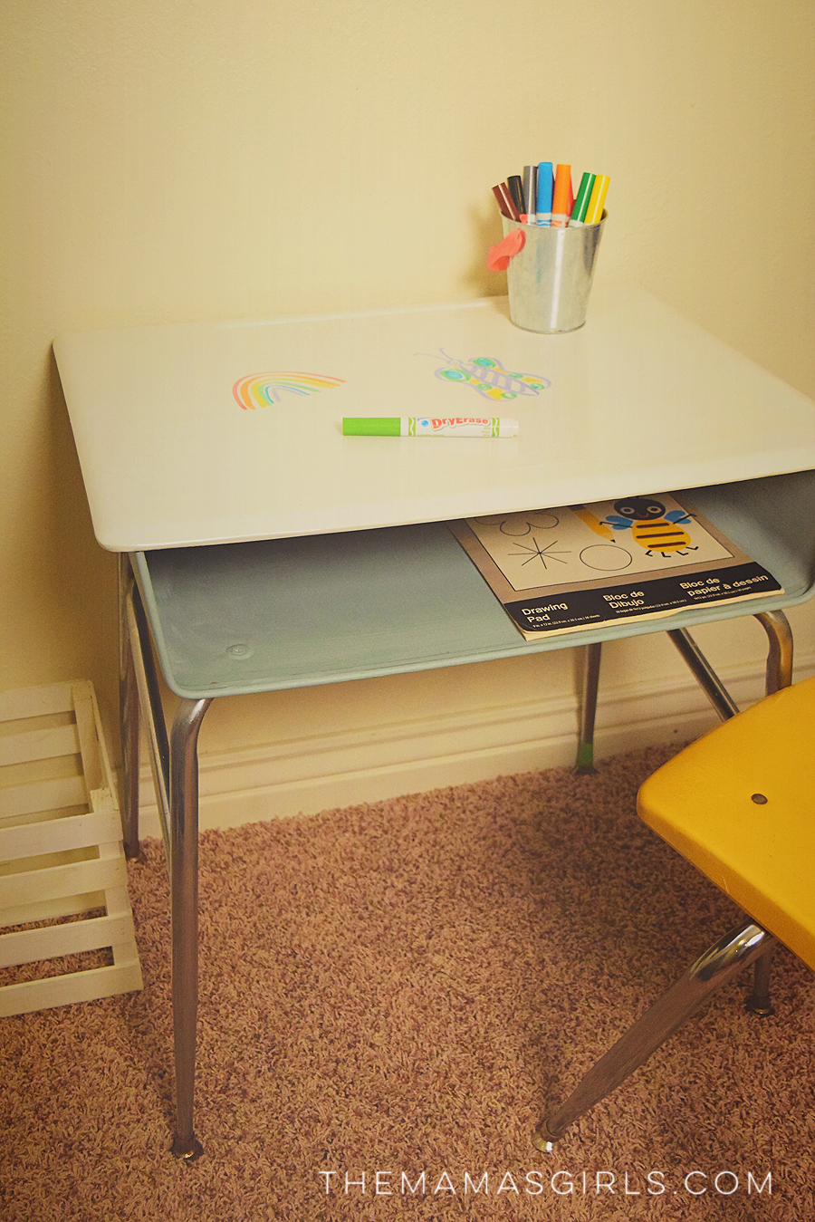 DIY Dry Erase Desk TheMamasGirls